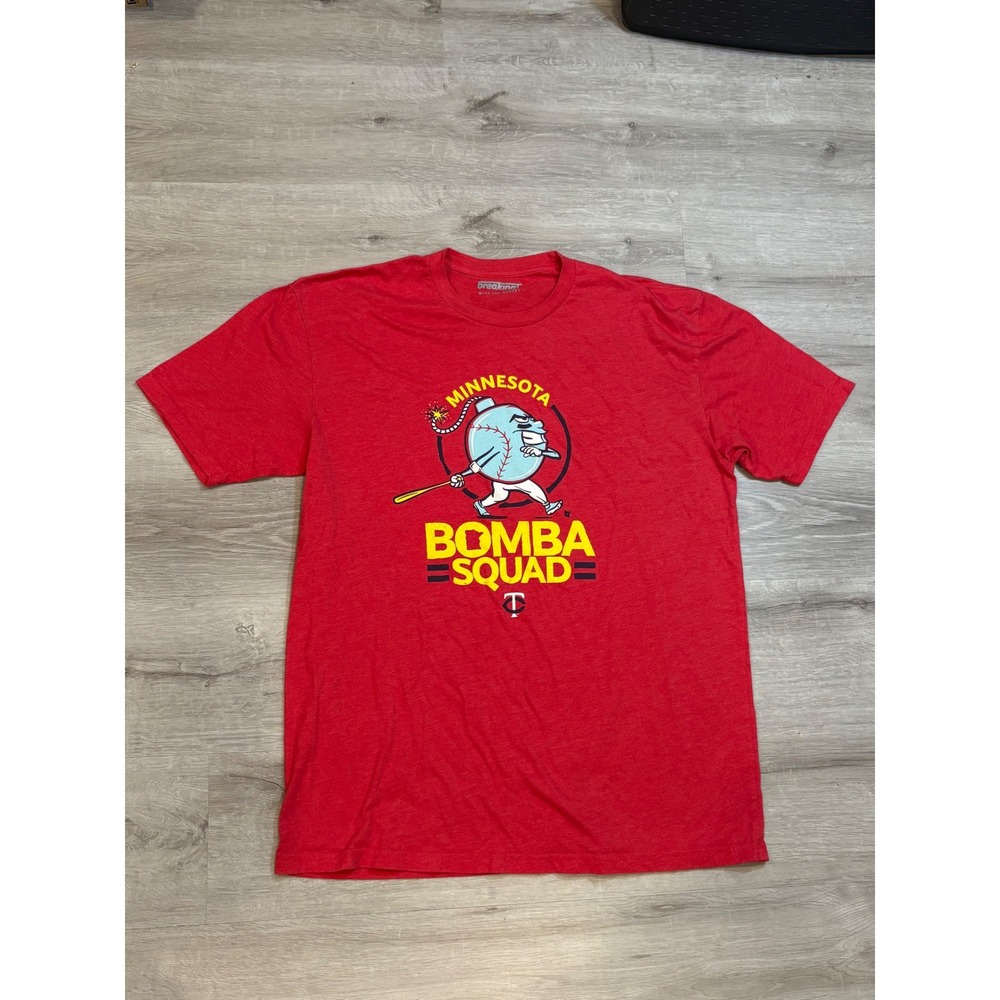 BreakingT Minnesota Twins Bomba‎ Squad Graphic Tee MLB Baseball Red Size L
